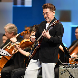 ボブ・ジェームス ＆ 東京フィルハーモニー交響楽団 “WORLD PREMIERE OF THE PIANO CONCERTO BY BOB JAMES” 指揮者 : ケヴィン・ローズ featuring スティーヴ・ガッド､ カリートス・デル・プエルト special guest 渡辺香津美