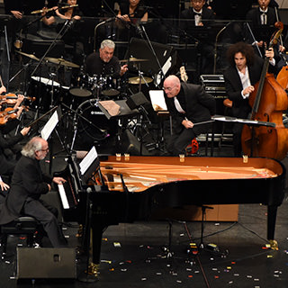 ボブ・ジェームス ＆ 東京フィルハーモニー交響楽団 “WORLD PREMIERE OF THE PIANO CONCERTO BY BOB JAMES” 指揮者 : ケヴィン・ローズ featuring スティーヴ・ガッド､ カリートス・デル・プエルト special guest 渡辺香津美