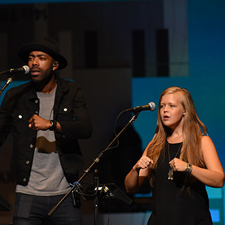 エスペランサ・ スポルディング Presents Emily's D+Evolution