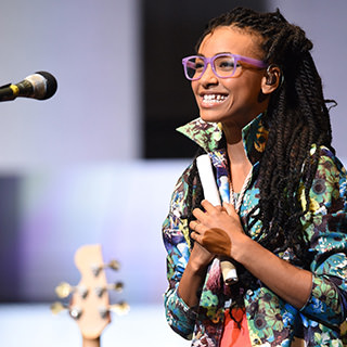 エスペランサ・ スポルディング Presents Emily's D+Evolution