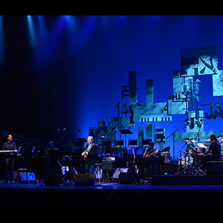 リー・リトナー Guest: TOKYO JAZZ HORNS（市原ひかり、小林香織、駒野逸美、浜崎航、宮本大路）